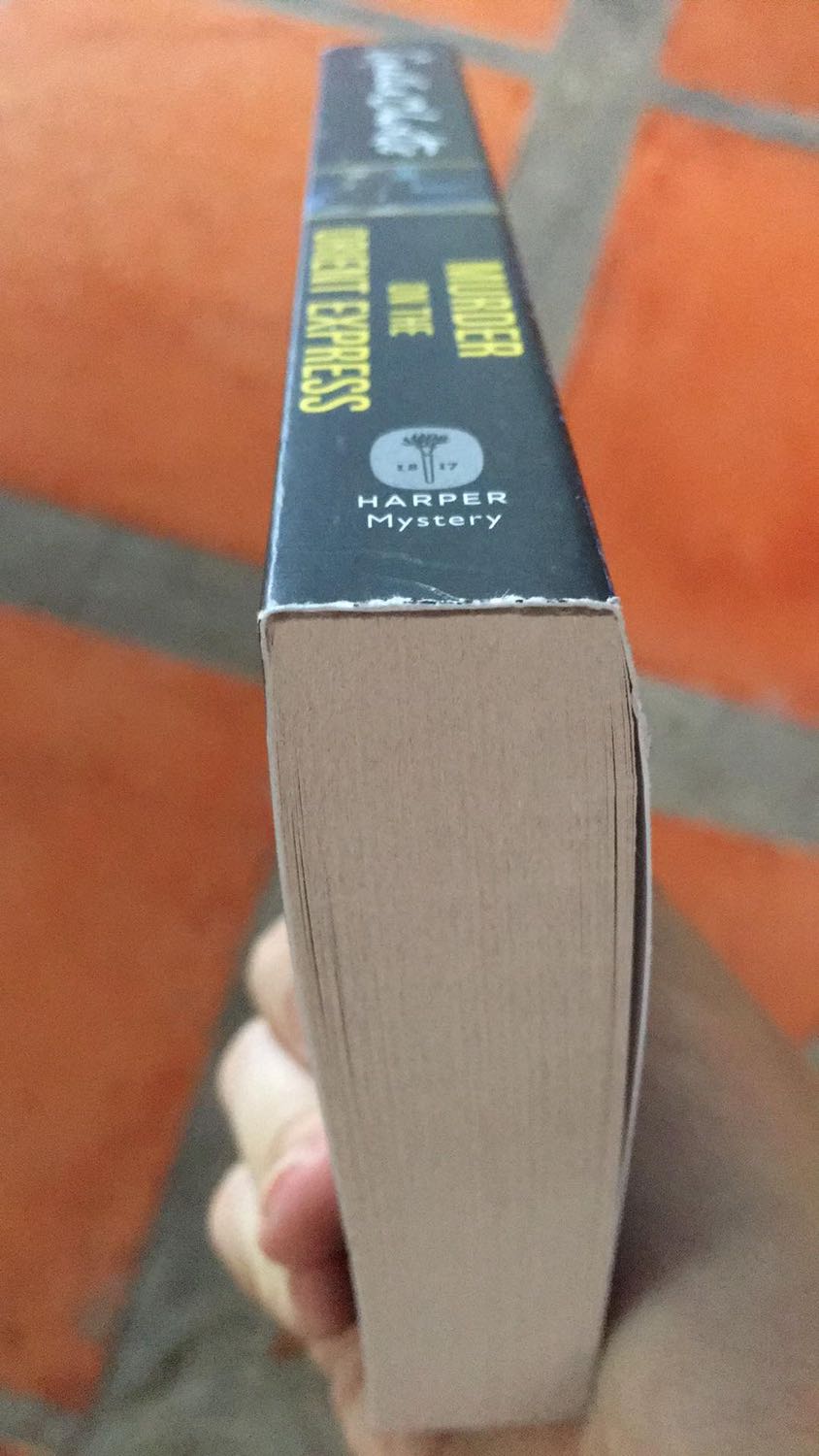 Sản phẩm không tốt, sách khi giao bị tróc ở các góc nhìn như là sách cũ vậy