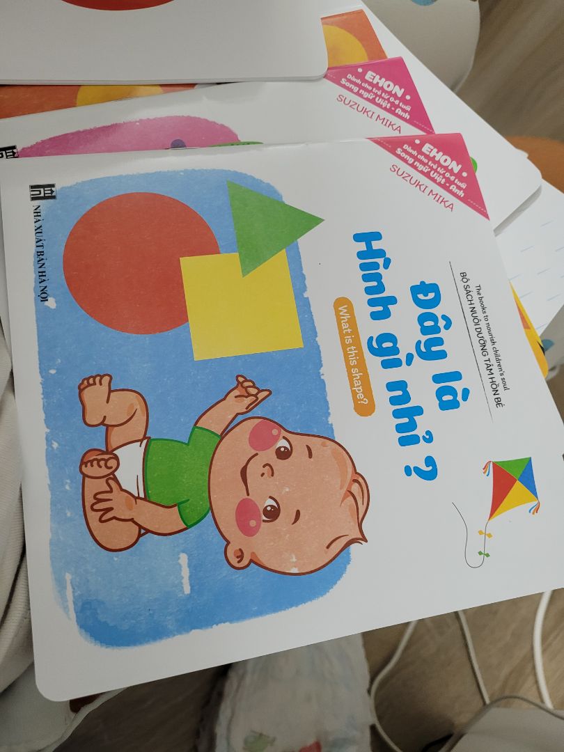 đóng gỏi cẩn thận. giá rẻ ạ, cảm thấy chất lượng in 10 cuốn này màu k đc nét như những tập đã mua. đóng gỏi cẩn thận. giá rẻ ạ, cảm thấy chất lượng in 10 cuốn này màu k đc nét như những tập đã mua.