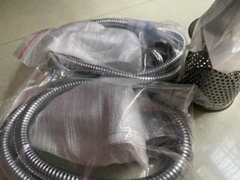 Dễ lắp đặt, sp rất chắc chắn, đẹp
Shop ghi chú lắp ráp rất chu đáo
5 sao cho shop, nhà cung cấp tiki và nhân viên giao hàng