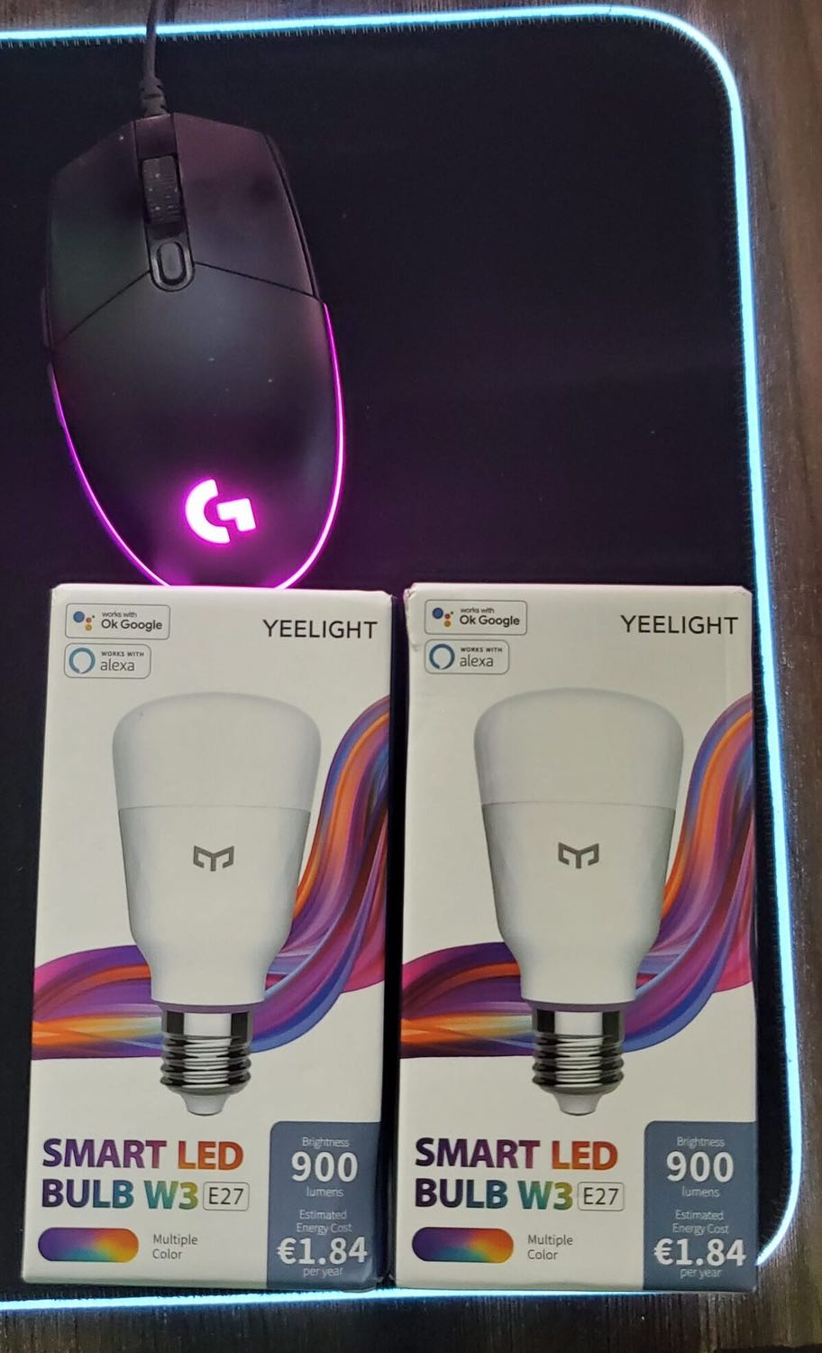 quả đèn đỉnh nhất mà mình sài, hơn hằn các loaii đèn wifi tào lao trên thị trường. hoàn thiện tốt, màu sấc chuẩn, giá hợp lý.