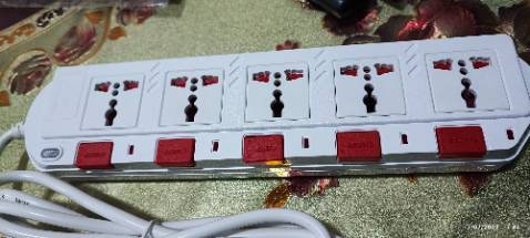 Ổ dùng tốt, rất tiện lợi khi chia ra từng công tắt riêng. Hàng giao nhanh.