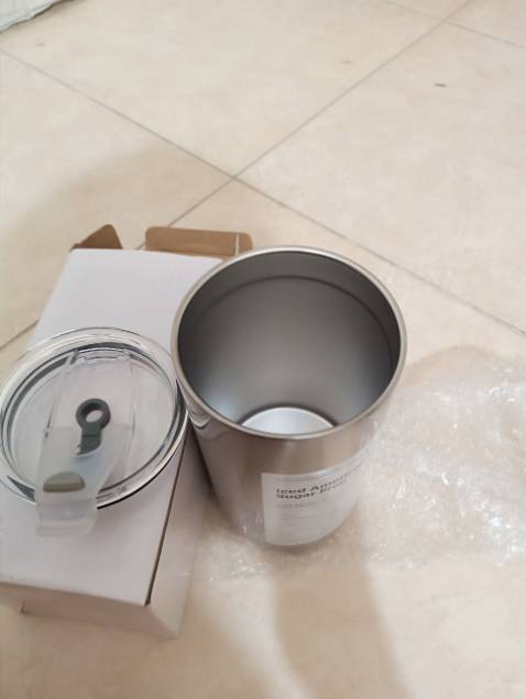 Bình dày dặn, đẹp, sáng bóng. Thiết kế rất tiện dụng. Mình rất thích cái bình này vì rất hay uống coffee.