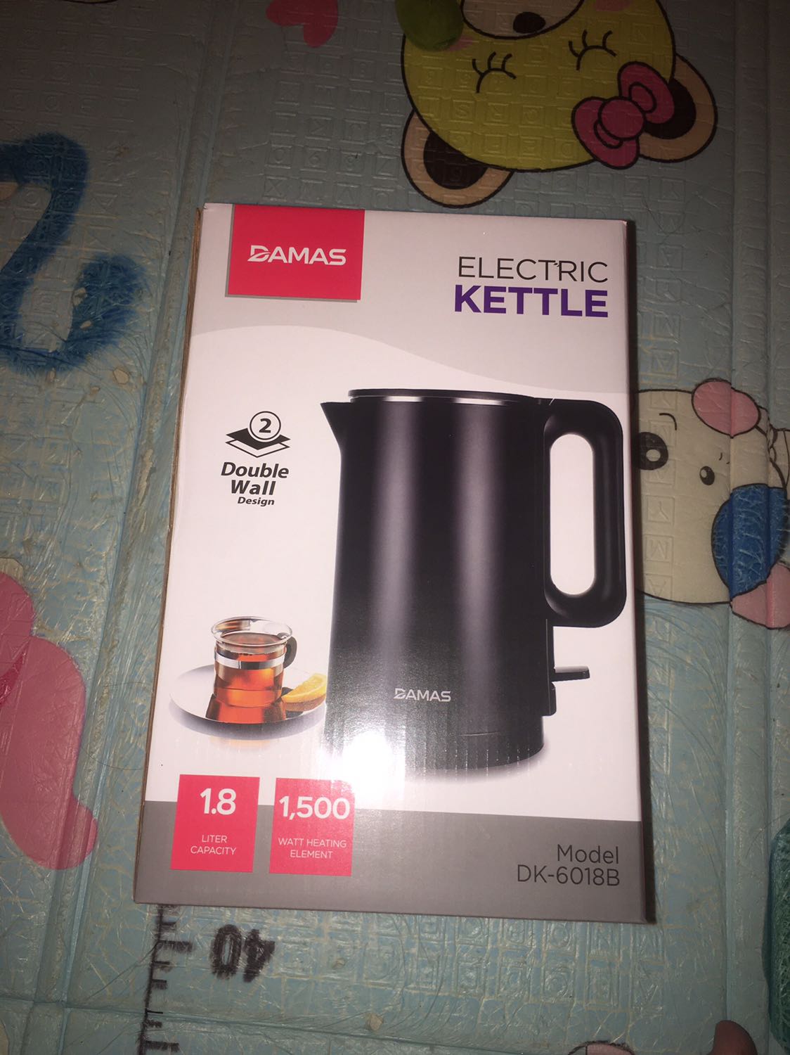 Giao hang nhanh, htrc đặt hôm sau nhận được ròi. Hộp sp cứng cáp, nguyên đai nguyên kiện, sp được bọc xốp dày rất cẩn thận có kèm giấy bảo hành 12 tháng lận. Ấm màu đen bóng, đẹp hơn cả mấy hãng kiểu Xiaomi Xao mủng j đó, giấy hưỡng dẫn sử dụng đa ngữ cả tiếng Anh, Việt, Hàn biểu hiện bên hãng rất cẩn thận. Lần đầu mua hang của Damas, 1 thương hiệu khá là mới ở Việt Nam tuy nhiên sản phẩm mình nhận được rất hài lòng và ưng ý!