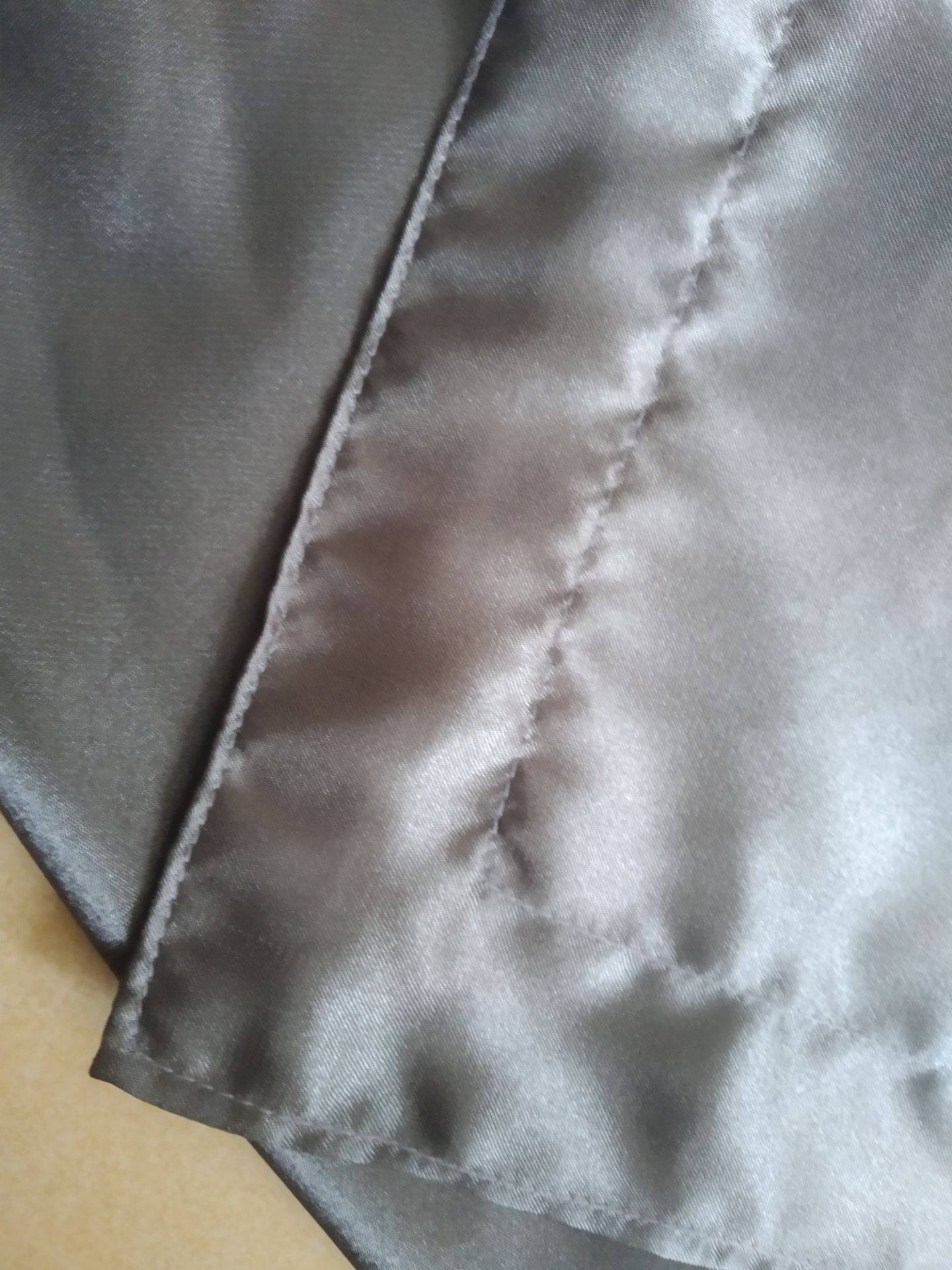 Chất liệu vải ok, mịn tay, đường may tỉ mỉ. kích thước vừa in với gối nhà mình. Mẹ mình khen quá chừng. Sẽ ủng hộ tiki và shop tiếp. Chất liệu vải ok, mịn tay, đường may tỉ mỉ. kích thước vừa in với gối nhà mình. Mẹ mình khen quá chừng. Sẽ ủng hộ tiki và shop tiếp.