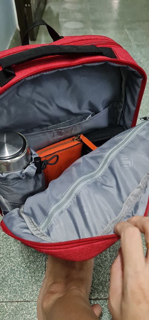 sản phẩm nhẹ, mình đựng laptop zenbook 14inch