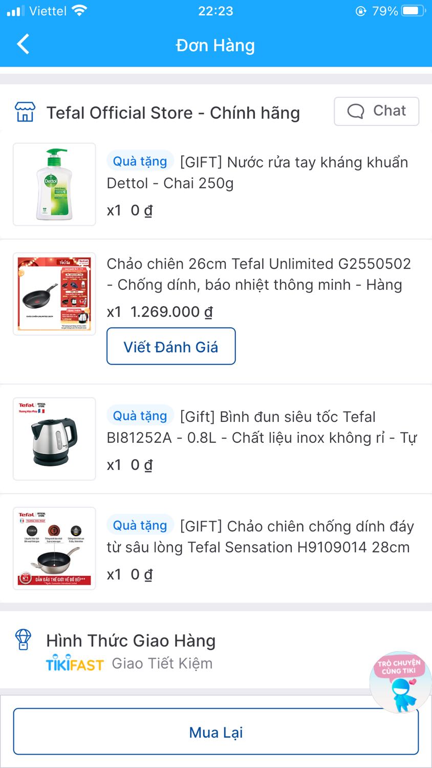 Sau khi nhận hàng thì mình có vài điều lưu ý với người mua sau thế này. 
1 - Giao đúng sp, đủ quà tặng, đóng gói ổn
2 - sp chính bị trầy nhưng may là ở mép trên nên cảm giác như đợt này bên cửa hàng tặng nhiều quà và giảm giá để đẩy hàng lỗi bị tồn. Châm chước vì giá khá ok, trầy ngay vị trí không quan trọng và nhiều quà nên mình không  cần đổi chi cho tốn thời gian. Vì vậy lưu ý cho ai mua sp này chú ý khi nhận sp nên quay video tất cả các mặt thùng đồ trước khi khui và quay đến khi kiểm toàn bộ ap bên trong để có gì còn khiếu nại đổi sp khác được.

Tổng kết 4 sao