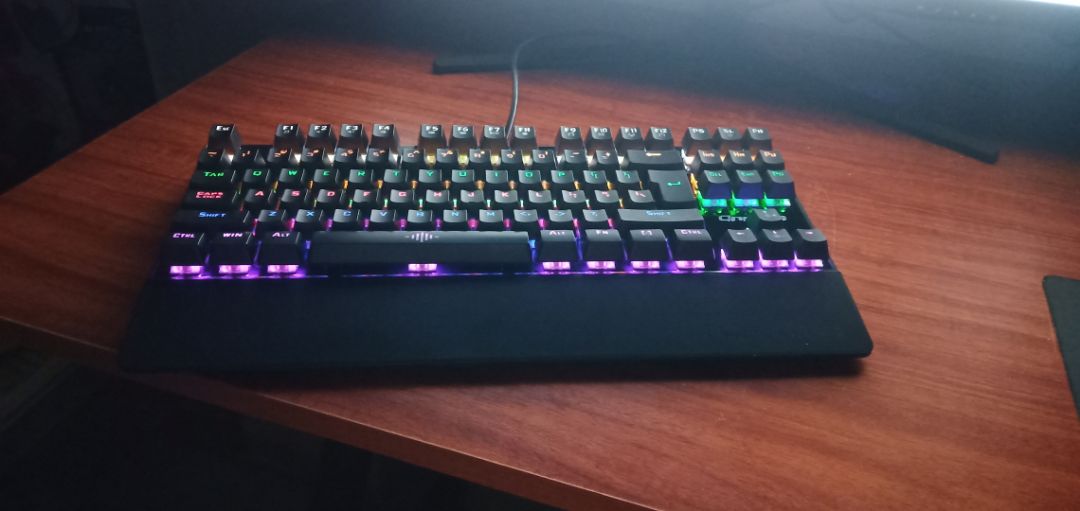 Mình đã mua và hài lòng vs bàn phím k28 này Mình đã mua và hài lòng vs bàn phím k28 này