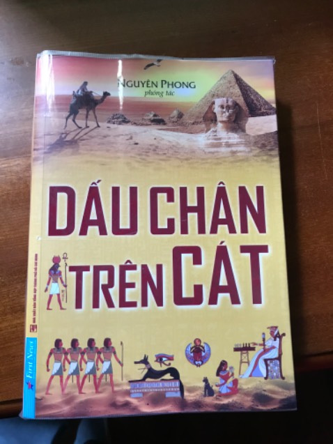 Sách hay, nội dung qua lời của tác giả Nguyên Phong luôn mang đến sự lôi cuốn, hấp dẫn khi đọc. Tác phẩm kể về lịch sử Ai Cập cổ đại, giúp mang lại sự hiểu biết về lịch sử thế giới, nâng cao kiến thức, hiểu biết thêm về những bài học, chân lý luôn tồn tại trong cuộc sống.