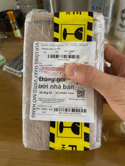 Lần đầu mua tại Shop
Về để dành rồi dùng sau
Hoá đơn đầy đủ, giao nhanh nha
Cám ơn Shop! Tiki!