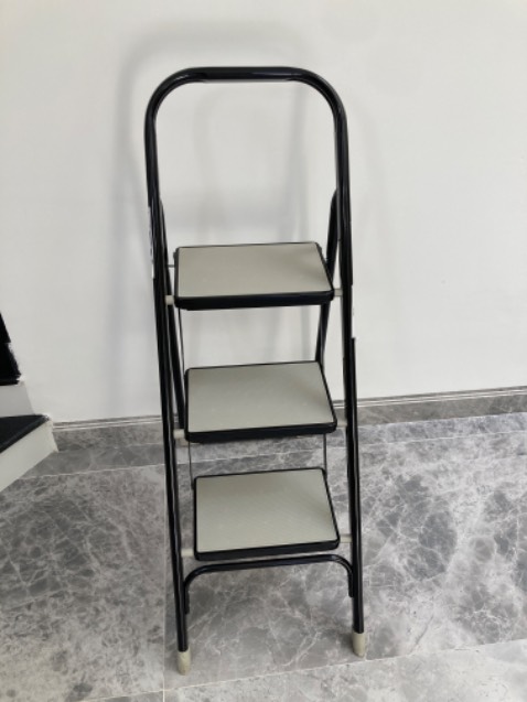 Thang đẹp, chắc, bền, đóng gói cẩn thận, giao hàng nhanh.