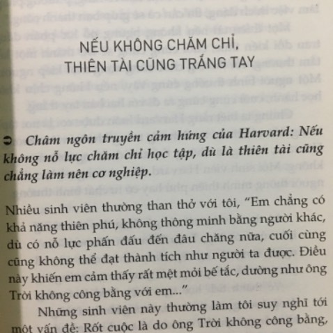Sách về rất nhanh, với lại sách hay với bổ ích nữa, mọi người nên đọc nhé, nhất là những bạn đang còn đổ tuổi học sinh, sinh viên vì nó sẽ thay đổi về mặt nhận thức rất nhiều~