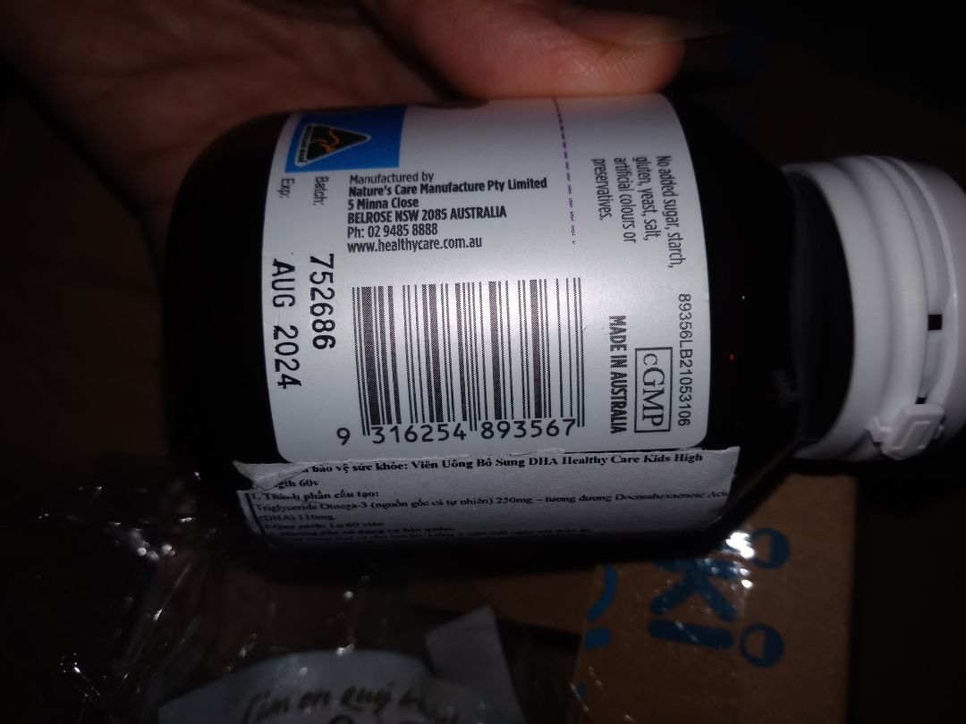 date xa tận 2024
có phụ đề tiếng việt
m mua lần thứ 2 ở shop. 
lần đầu mua dầu cá người lớn, cực ấn tượng, nhưng lần này k bằng lần trước 😍
góp ý nhẹ với shop: khi mua lọ dầu cá cho ng lớn độ tin cây tuyệt đối cao vì có tem nhập, tem chống giả, niêm yết sản phẩm siêu kỹ lưỡng. nói chung mình rất ấn tương và thích hơn lọ này 😍