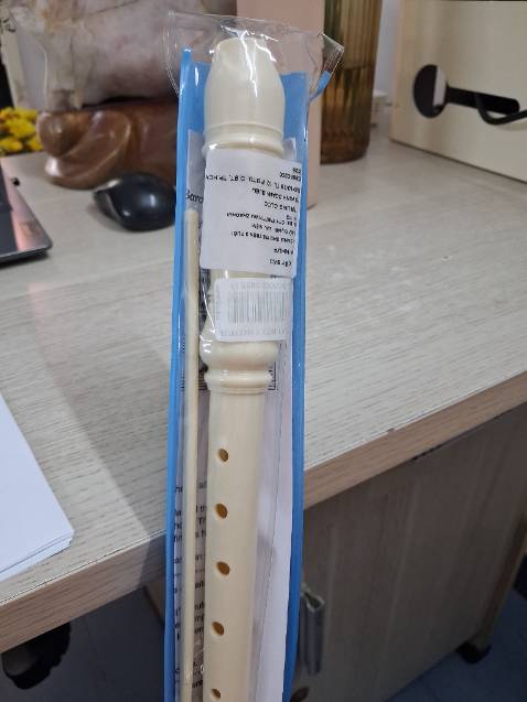 Bạn nào mới tập chơi sáo nên chọn loại 6 lỗ như này