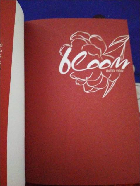 Tiki giao hàng nhanh quá tr quá đất lun mới đặt hôm qua nay có lun rùi. Đóng gói khá ổn sách ko có bookcare nhưng siêu đẹp và ko trầy xước. Đây mới là cuốn thứ 2 của Vãn Tình mà mình đọc thui mặc dù còn nữa 😢🙂nhưng mà thực sự là cuốn nào cũng hay lắm lun í ạ thích văn phong của Vãn Tình quá huhu :3