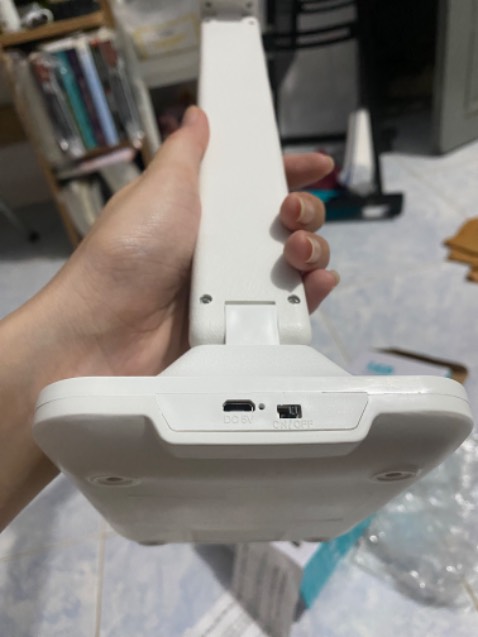 Giao nhanh, đèn nhẹ, dễ sd cũng nhanh hết pin, nói chung ổn