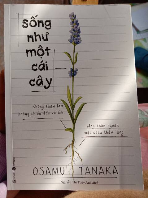 Sách  với lối văn nhẹ nhàng nhưng nội dung cũng rất ý nghĩa và hay. Mình mua được với giá rẻ chưa đến 40k nhưng nội dung của cuốn sách thì vượt xa so với giá tiền này.