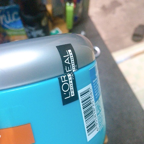 Sản phẩm bên ngoài đóng gói rất cẩn thận nhưng tại sao Tem lại bị cắt
Này là dùng dao rạch nhưng rõ ràng tem hk còn nguyên vẹn. 
Lý do là vì sao ạ?
Tôi rất nghi ngại về chất lượng hàng bên trong. 
Mong đc phản hồi sớm nhất có thể.