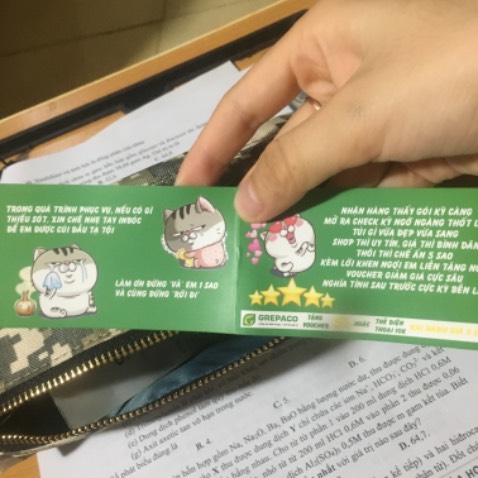 Trờiii ơiiii!! Đúng là chất lượng đi đôi với giá cả í . Quá hài lòng shop ơi . Đóng gói sản phẩm cẩn thận ưng lắm. Túi viết y hình , chất liệu đẹp bên trong to dã man. Còn có cái card cute hheehe. Chất ưng lắm kh sợ thấm nước mau. ❤️❤️