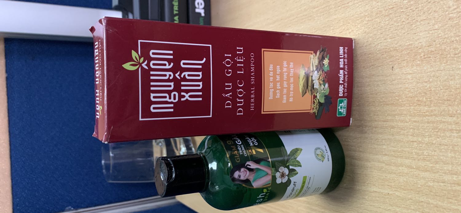 Lần đầu tiên mua hàng và mình thấy tiki giao hàng nhanh, bọc cẩn thận cái chai sản phẩm để không bị tràn và gây hư hỏng sản phẩm. Mình khá hài lòng