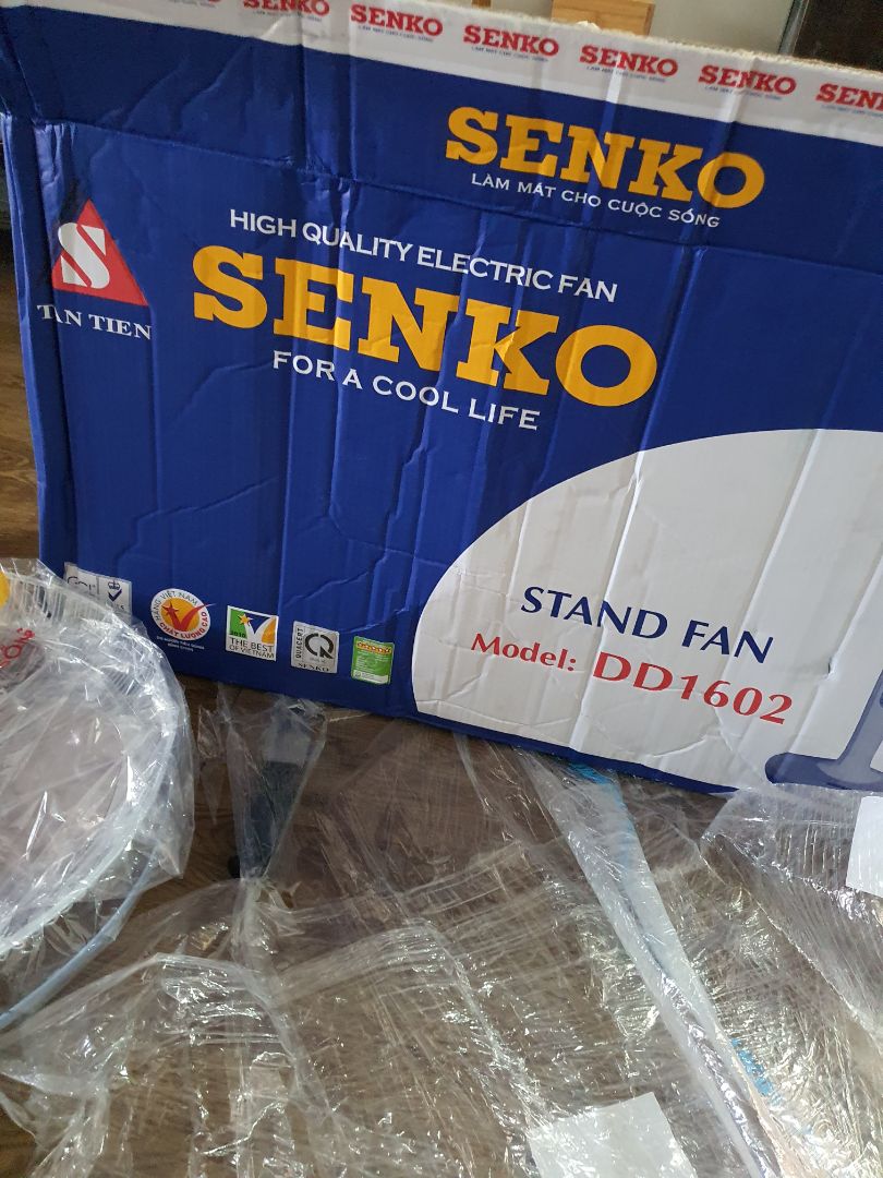 quạt trầy xước bụi bẩn túc năng xoay quạt bị gãy 

đóng gói sơ sài
mình muốn được đổi quạt