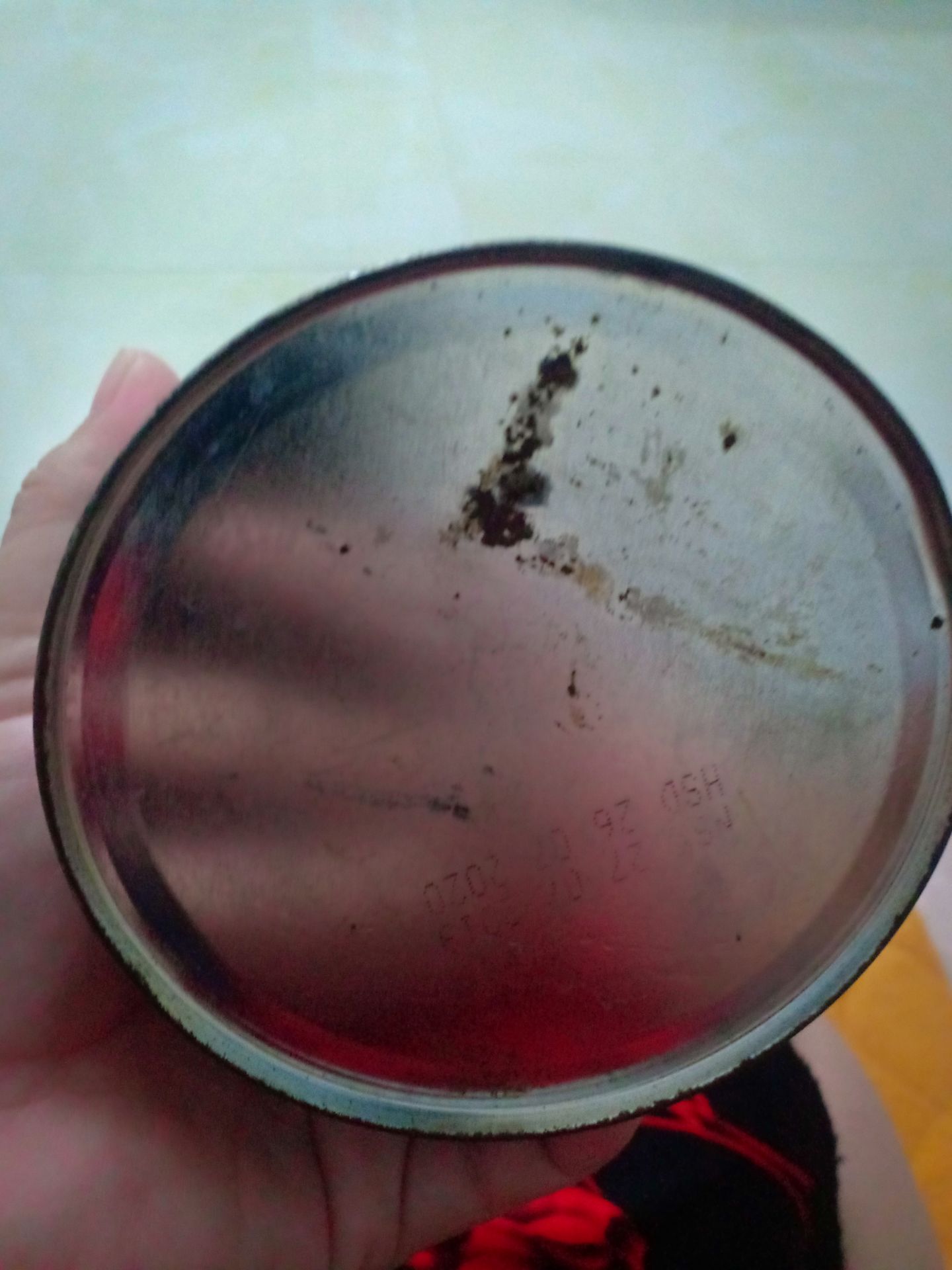 shop bán hàng bảo quản hàng hóa ko tốt,date ko rõ ,*** bị rỉ sét,Tiki cần coi cho kỹ sản phẩm rồi đóng gói giao khách hàng,tôi mua đồ rất nhiều trên Tiki lần đầu thất vọng quá chắc ko mua trên đây nữa