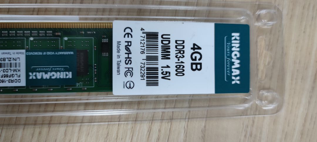 Đóng gói cẩn thận, giao hành nhanh chóng. Ram Kingmax chính hãng chất lượng rất tốt và giá thành hợp lý