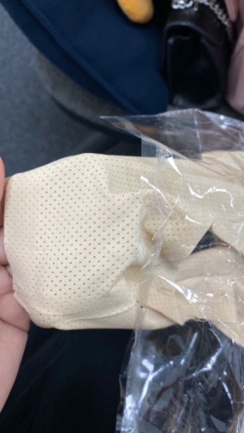 Chất liệu vải tốt, màu đúng, giao nhanh.