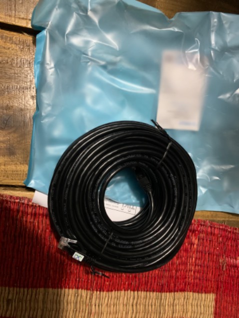 Đã nhận dây cáp, có tem bảo hành, cảm ơn Shop.