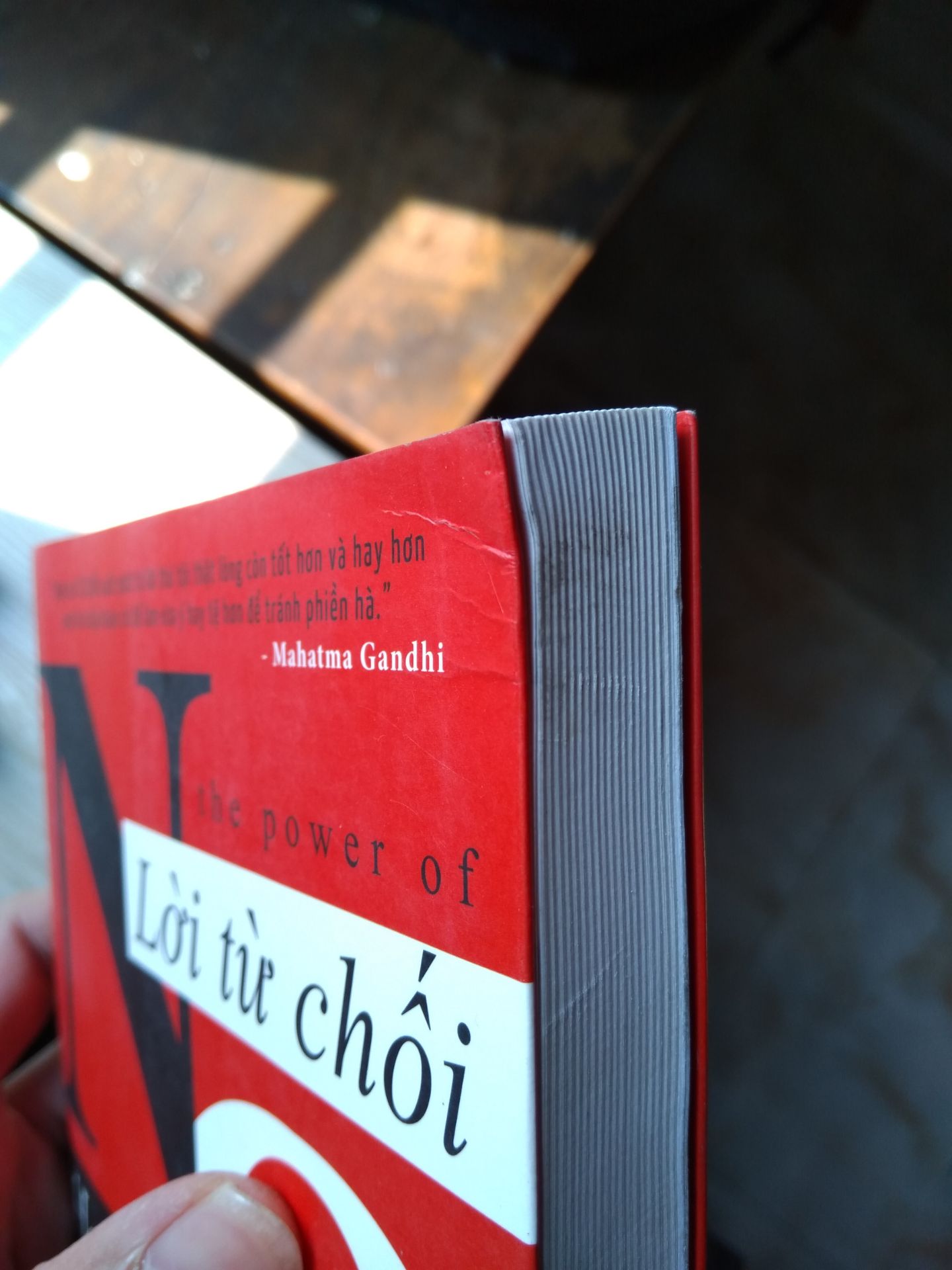 Mình nhận sách thì khá thất vọng, sách không có bọc nylon ở ngoài, rách gáy và bị bẩn
Ngoài ra đơn hàng của mình được tặng kèm 1 coupon mua hàng nữa mà không thấy đâu???
Tiki giải quyết sao đây ạ?