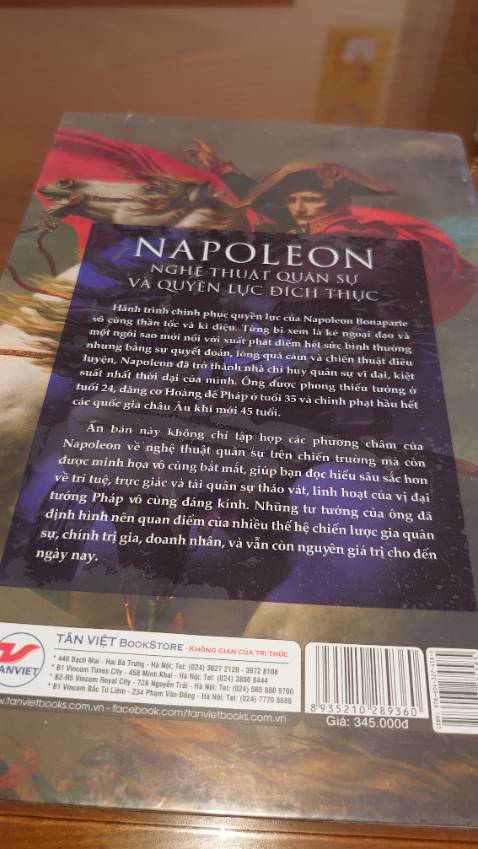 Tuyệt vời hơn thế!  Khi cầm quyển sách này trên tay mình.
  Cảm ơn TIKI Trading rất nhiều!