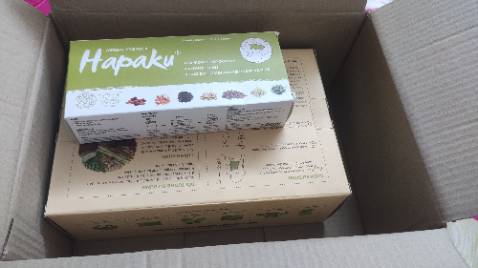 Mình mua mới hơn 1 tuần, dùng được khoảng 3 4 lần  thì bộ đổi nguồn ko sử dụng được nữa, cắm không ăn điện, không lên đèn. Giờ mình cũng chưa biết phải làm sao vì giờ ko thể dùng được luôn, mà ko thấy có chính sách bảo hành hay đổi trả gì cả.