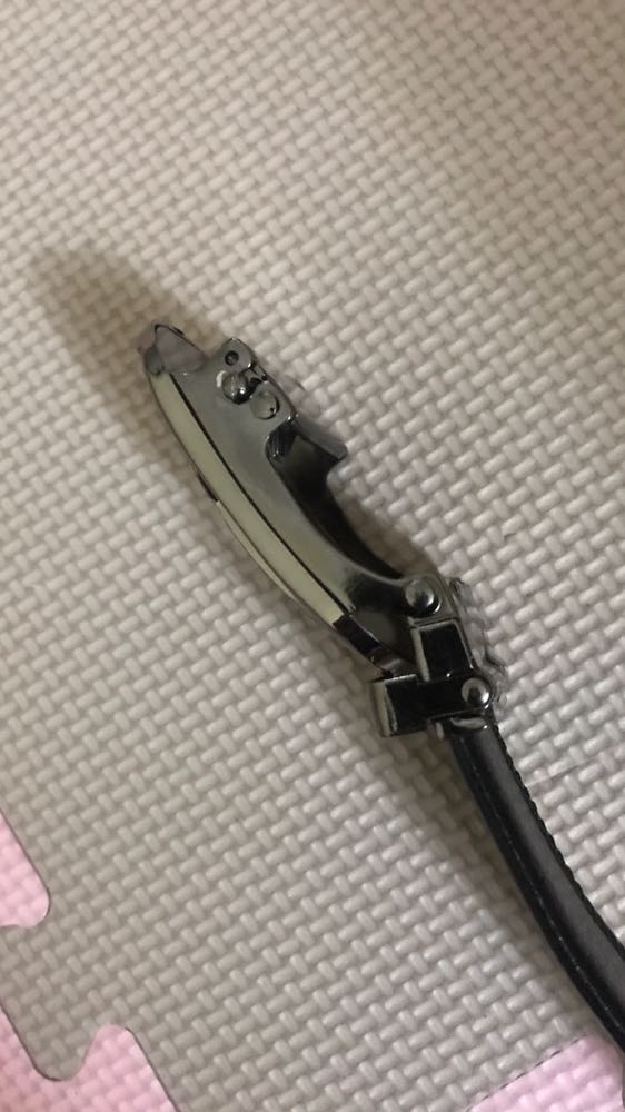 Thắt lưng sáng sang. Da cũng ok. Nói chung với tầm giá này thì sản phẩm quá chất ủng hộ shop