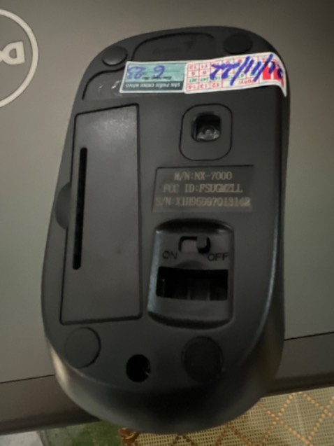 Mua màu đen giao mau trắng, giao kg đúng hàng, thiếu trung thực trong buôn bán.