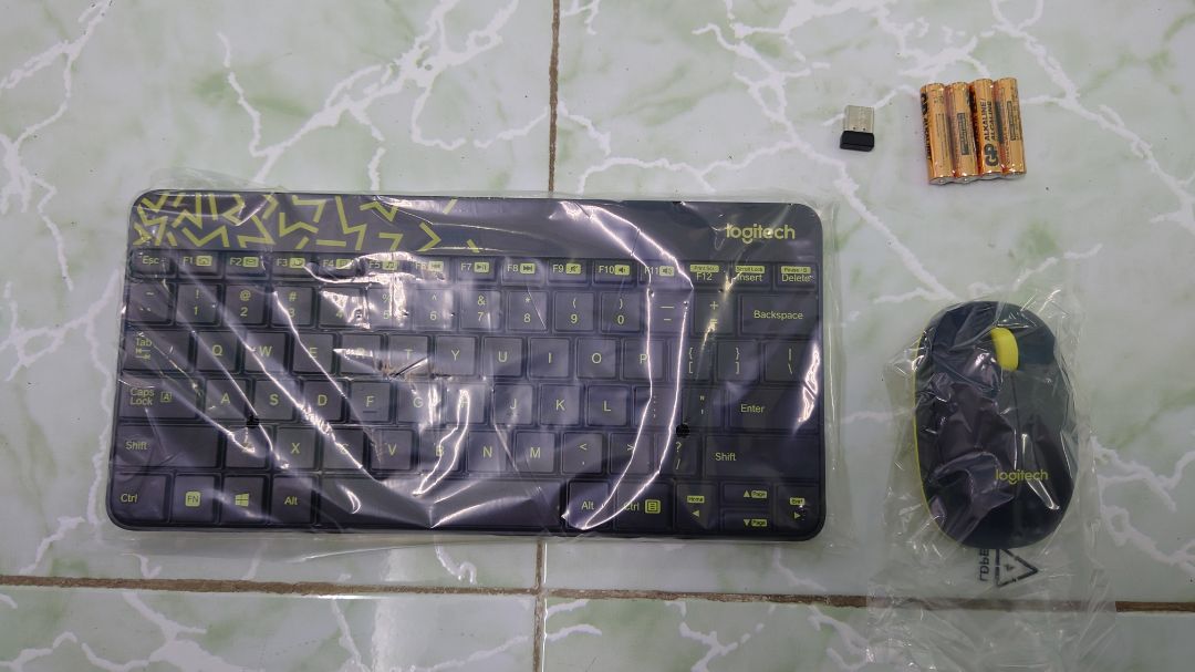 Bàn phím nhạy nhưng chuột thì không.