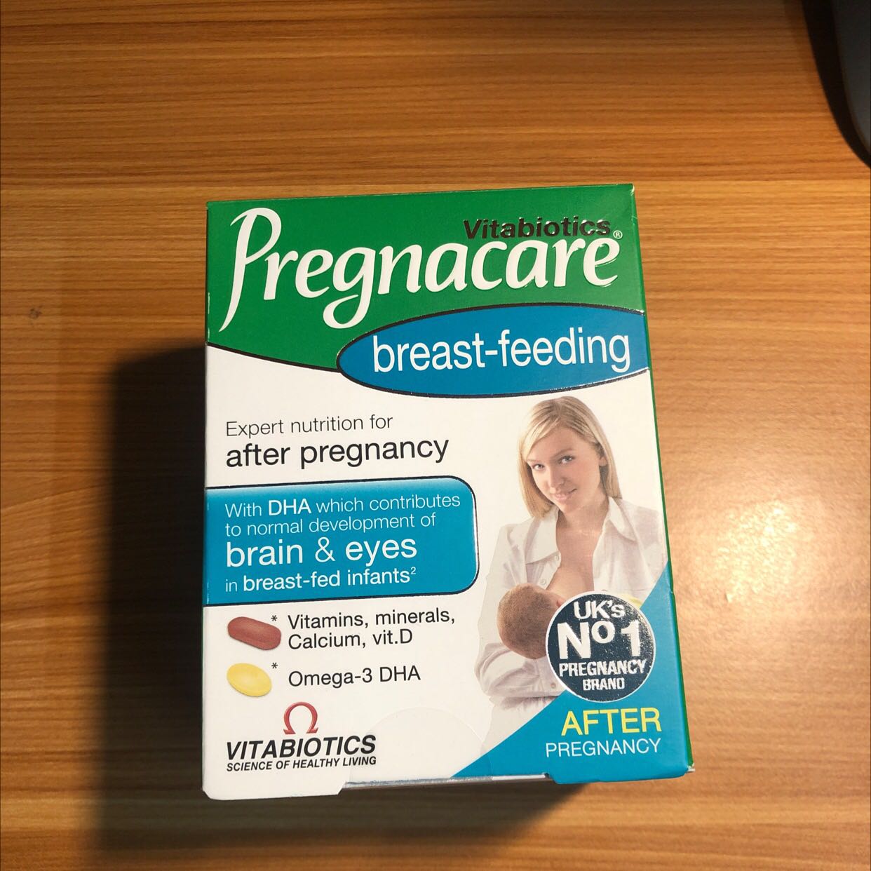 Shop giao hàng nhanh, trả lời tin nhắn cũng nhanh. 
Sản phẩm date xa, mã in trên hộp khớp với mã in trên vỉ thuốc, có dán dấu tròn nên chắc là hàng chính hãng.