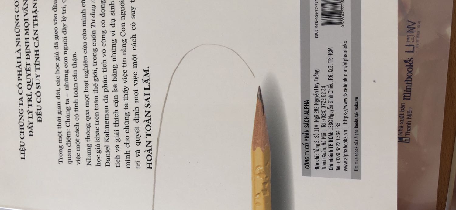 Đề nghị tiki nên xem xét lại các khâu đóng gố hàng và vận chuyển
Mình mua sách mới mà như sách cũ
Vừa nhăn nhó bẩn gáy không chỉ một cuốn mà đến tận 2-3 cuốn trong một đơn hàng(mua 6 cuốn) 
Đề nghị bộ phận cskh của tiki nên xem xét và xử lí
Không chỉ riêng mình mà nhiều người cũng nói tiki ngày làm ăn càng tệ
Đóng góp chân thật thì có bao giờ duyệt