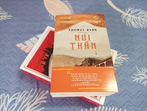 Sách tái bản đẹp, khổ vừa tay người đọc. Nhà sách Tiki bọc gói tốt, giao hàng nhanh.