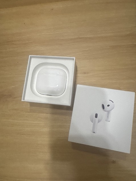 Hàng còn nguyên seal. Luôn an tâm mua của tiki trading