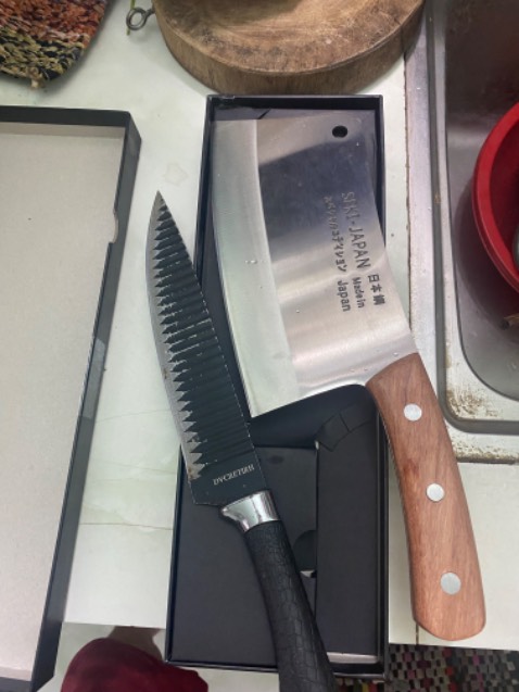 Dao to hơn mk nghĩ, gang tay mk 2 tất 2 , khá OK ấy, này chặt xương chặt gà hay vịt là chuẩn!!! 5 sao cho shop