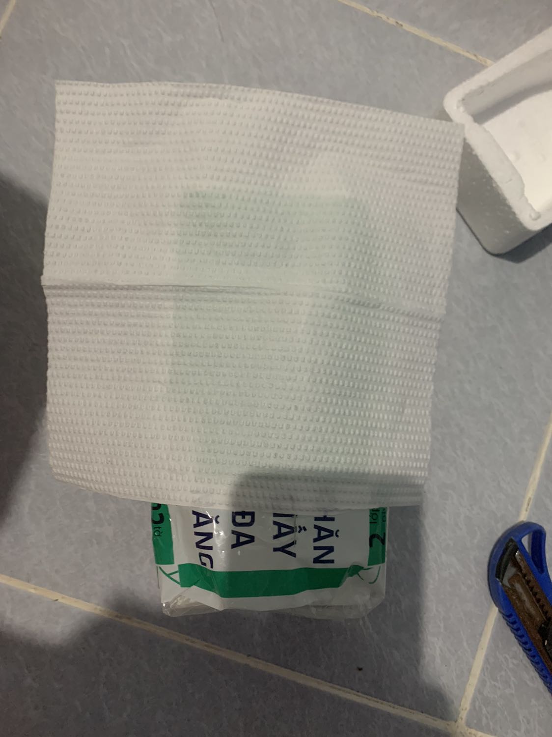 Sản phẩm giá rẻ, dùng cũng khá tốt, tiết kiệm được lại còn đc dùng giấy tốt