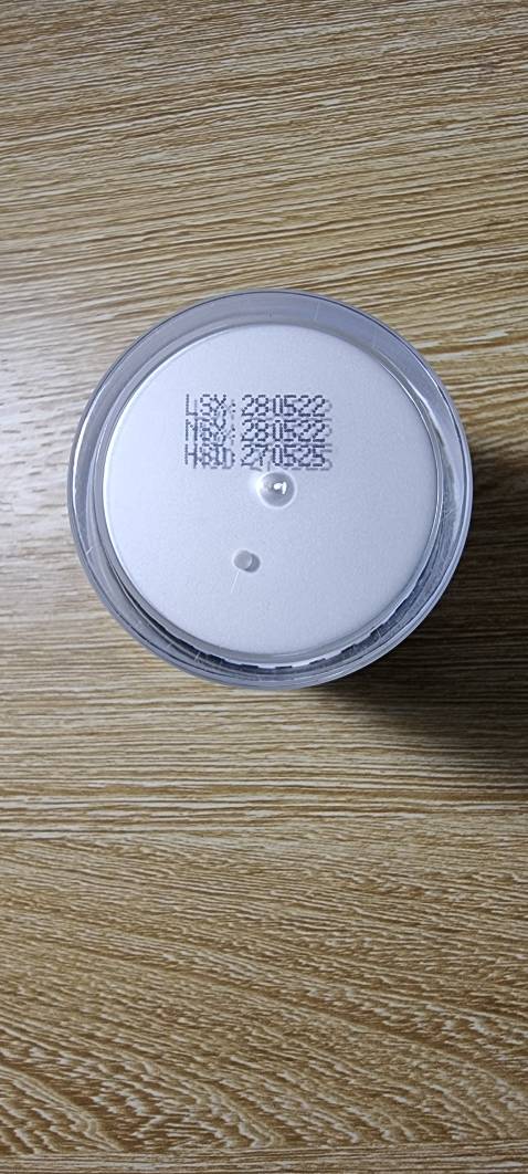 Giao hàng nhanh  , đóng gói kỹ .
Hộp kem đẹp  , date mới .
Cảm ơn Oribe .
Cảm ơn Tiki .