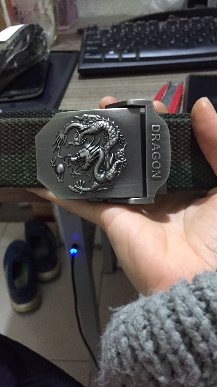 Hàng đẹp chất, dày dặn, giá cả hợp lí, nhìn dày dặn hơn con mình mua trước, được cái giao hàng cũng nhanh và sưu tầm được Mã mpvc