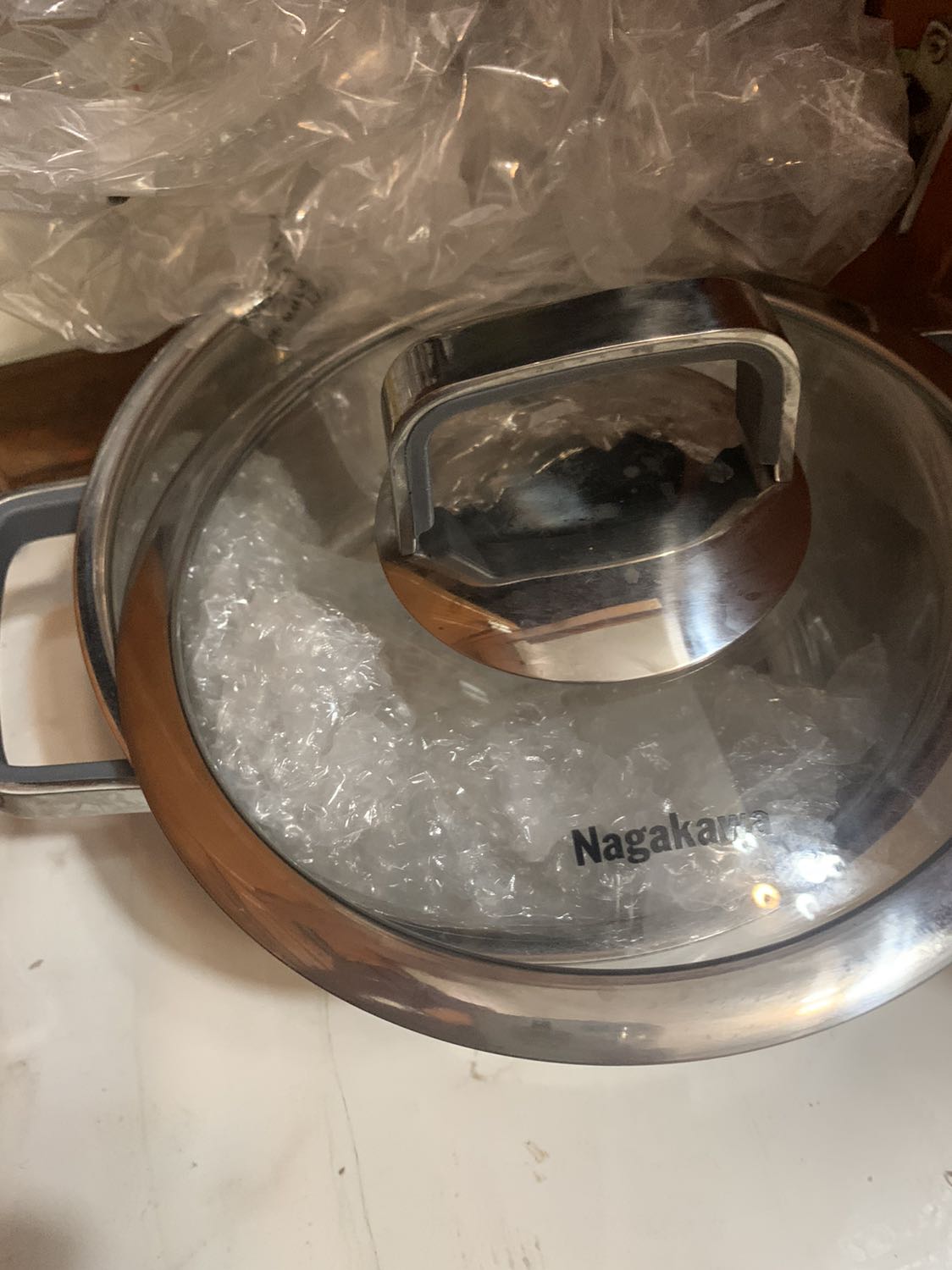 Hàng đẹp, dễ lau chùi, nấu không bị cháy đáy nồi