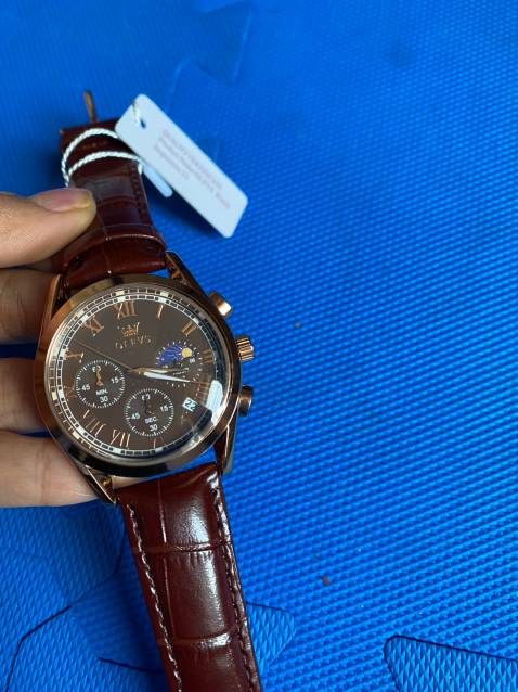 Đc shop tư vấn kỹ, và cam kết về chất lượng nên xúc luôn 3 cái , cùng cái hộp xịn xò.  Cảm nhận ban đầu mình rất rưng ý và hài lòng