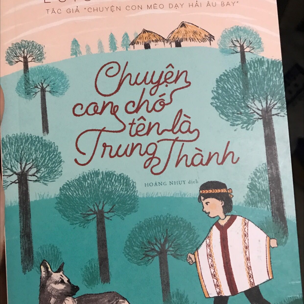 sách đẹp, nhưng do vẫn chuyển nên bị bẩn và trày hết gáy. thích hợp để cho thiếu niên nhi đồng đọc. rất rec mọi người mua combo cả 4 cuốn nha.