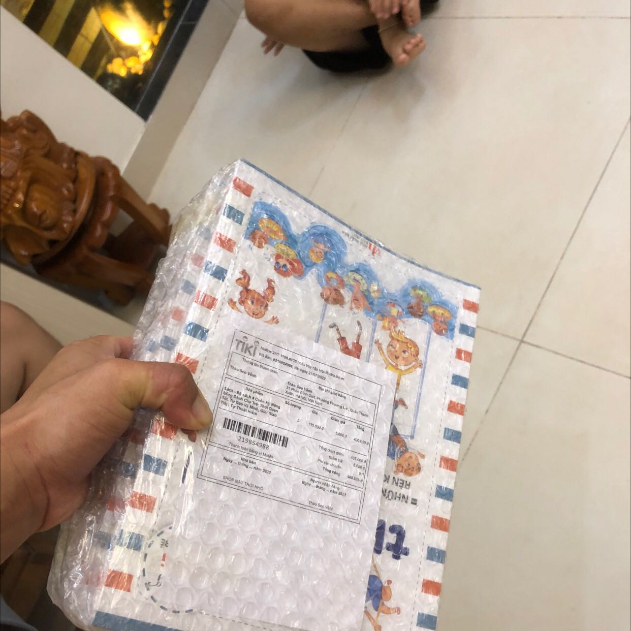 Đóng gói nên có hộp biwf cắt tông