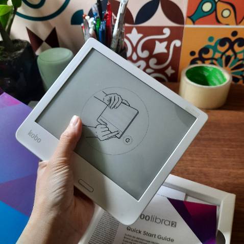 Shop hỗ trợ nhiệt tình. Máy còn nguyên seal nên cũng yên tâm. Shop hỗ trợ nhiệt tình. Máy còn nguyên seal nên cũng yên tâm.