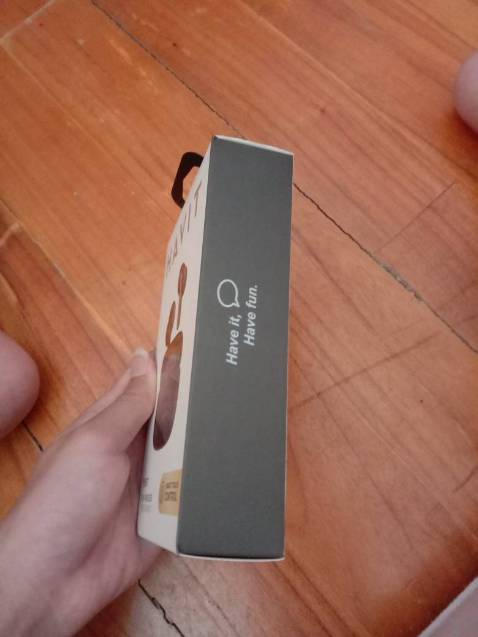 Tai nghe đẹp, đeo êm tai. 
Nghe âm thanh tốt, bass mạnh. 
Rất đáng tiền. Đóng gói chắc chắc.