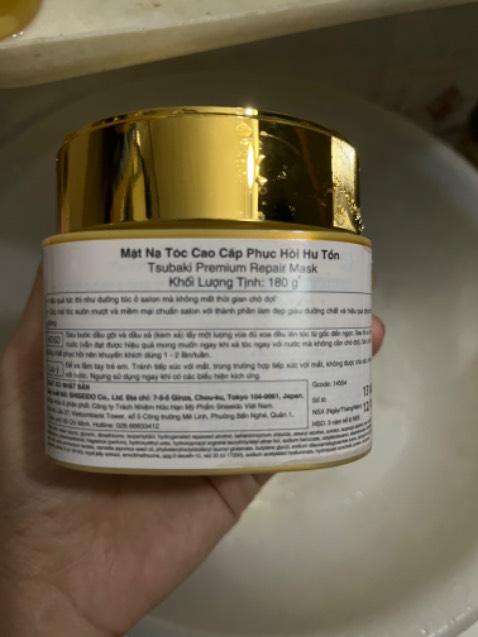 Sản phẩm dùng thấy khá ưng từ lần đầu sử dụng. Tóc mềm mại, mượt mà ngay sau khi apply lên tóc. Cảm giác tóc thích nhất được khoảng 24h sau gội. Shop gói hàng cũng ổn. Nói chung là thích