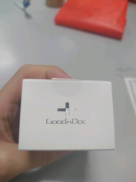 Check mã là hàng chính hãng nha mn, chất lượng mà giá thành lại hợp lí, mình sử dụng đc 1 tuần rồi thấy da ẩm căng hơn. Mong là sẽ có kết quả tốt ……….